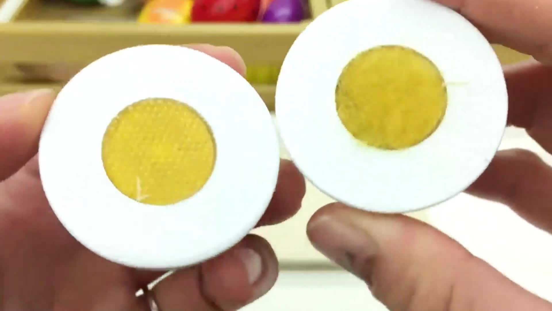 Learn how to make delicious boiled eggs with different yolk textures! ๐ Watch as we crack, boil, and compare soft-boiled (runny yolk) vs. hard-boiled (solid yolk) eggsโperfect for little food explorers! Easy steps, kid-friendly tips, and yummies for everyone! ๐ฅโจ