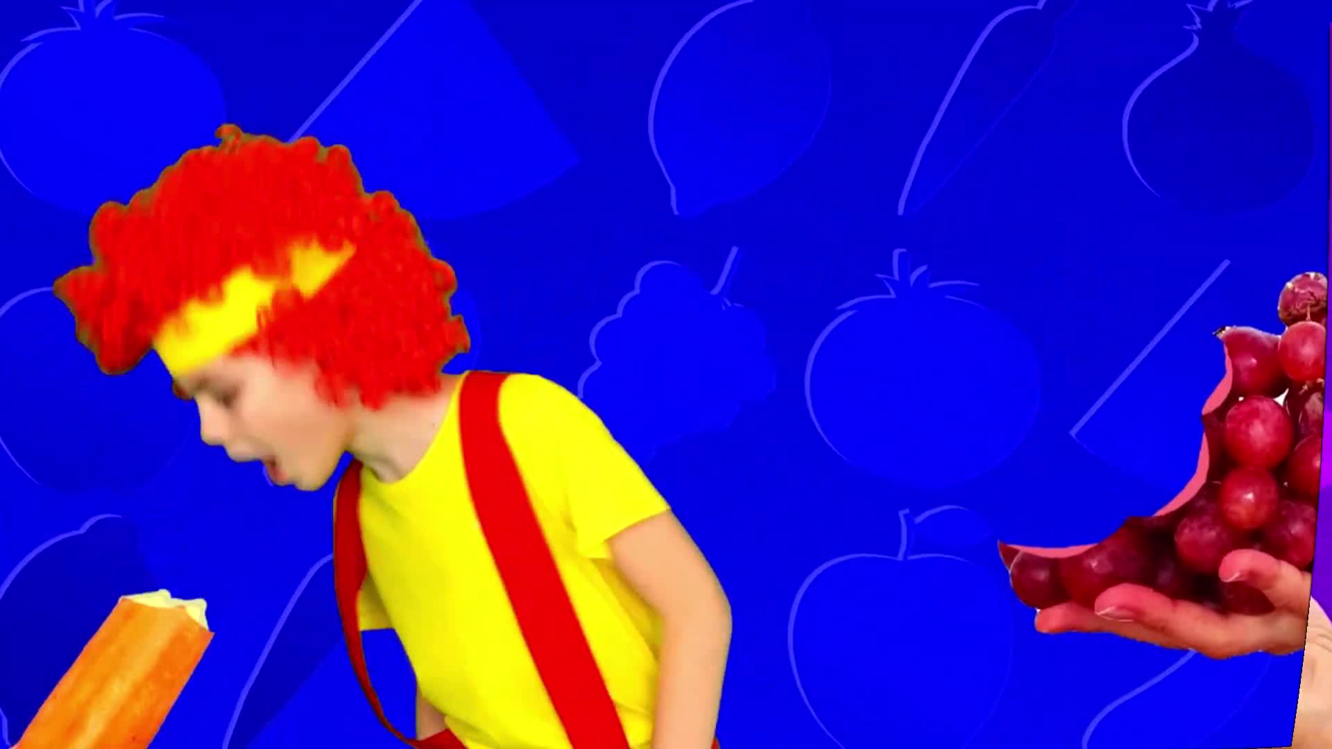 A lively video with a red-haired little kid exploring colorful fruits and snacks! 🍎🍇 Watch them giggle and interact with tasty treats—perfect for little ones! 😊