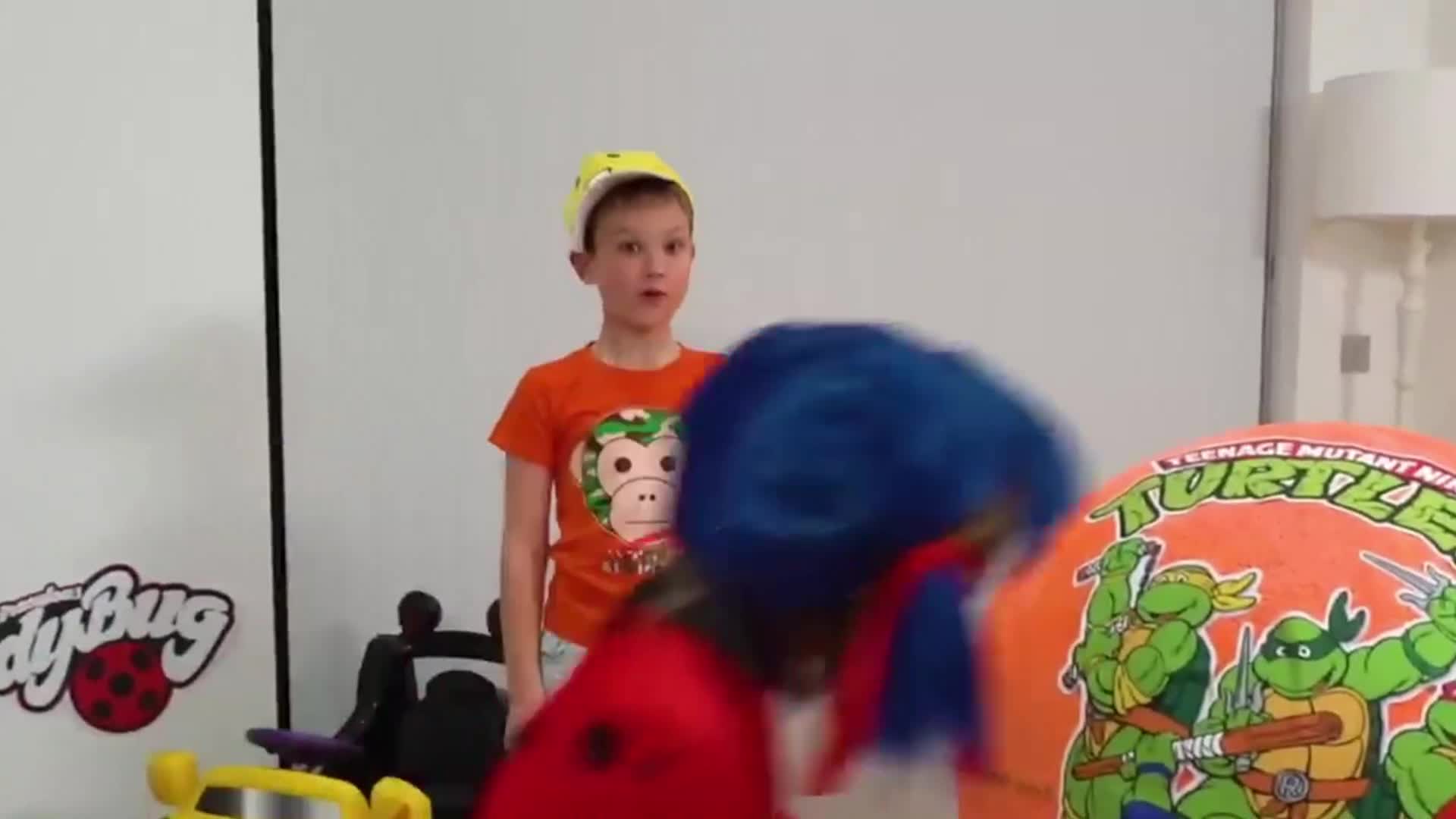 Watch these cute kids enjoy a fun-filled playtime with their awesome Ninja Turtle toys! ๐ข One boy in an orange shirt and yellow cap, the other in a bright blue wig and red gearโtheyโre pretending to be heroes and having a blast! ๐ฆโจ Laughter, imagination, and toy fun all in one! ๐